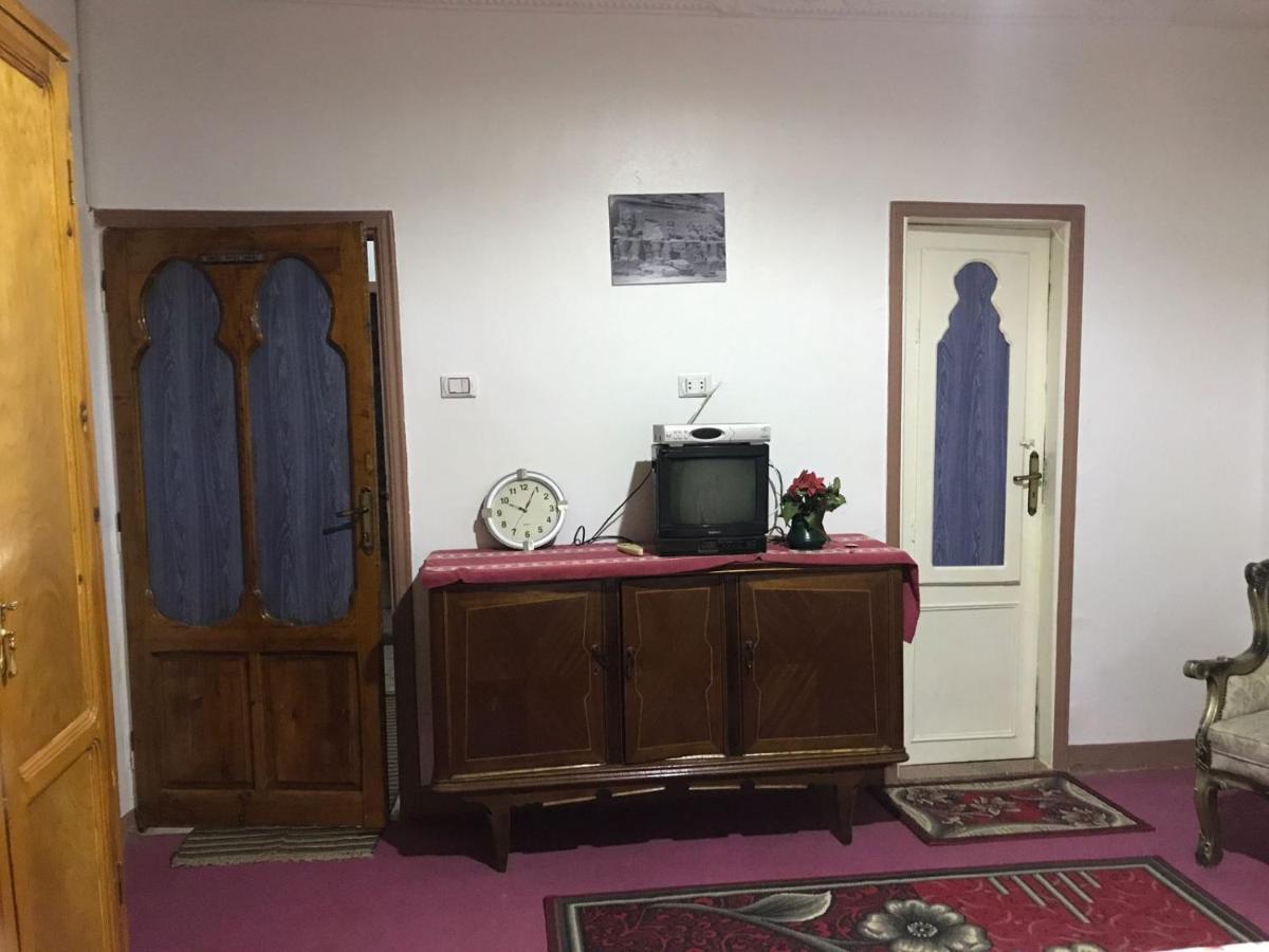 Studio Farida Pyramids View Kafret el-Gabal Exterior foto
